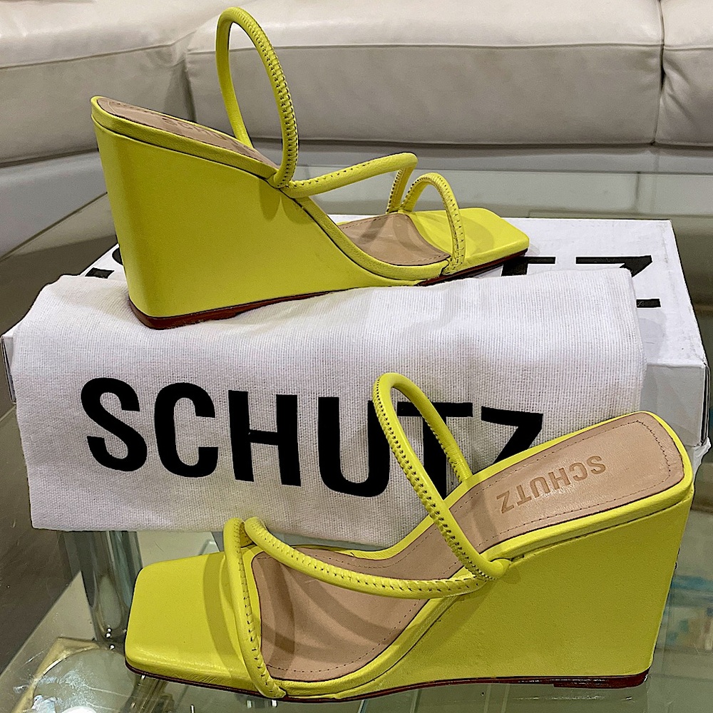NIB SCHUTZ chartreuse LEATHER strappy wedge sandals lime apple zesty yellow 6.5